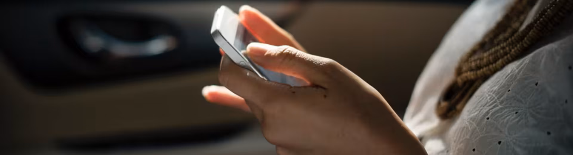 Dla konsumentów zmagających się z problemami finansowymi oszczędzanie stanowi wyzwanie